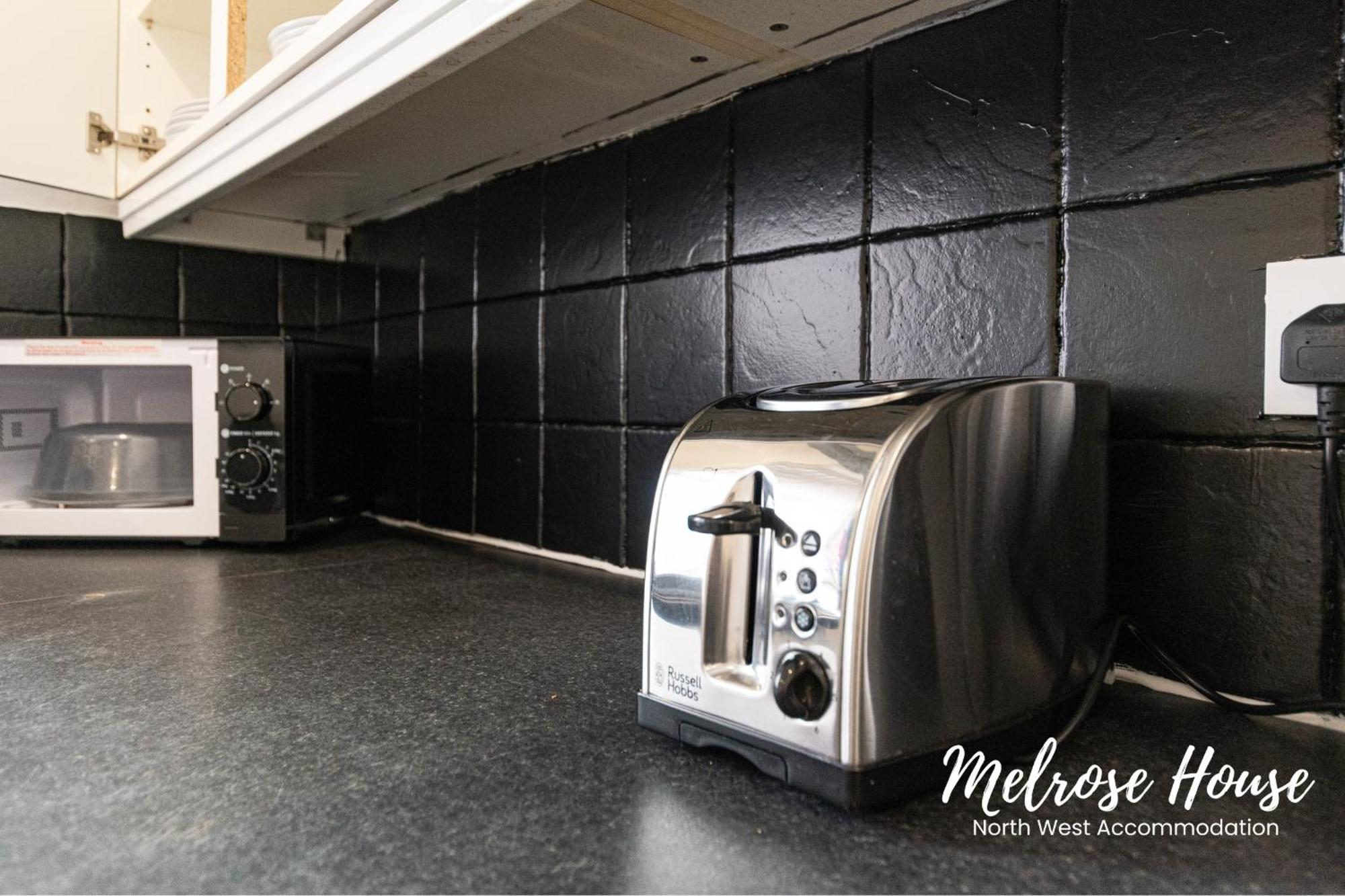 Manchester Work Stays 2Br Home With Parking & Wifi Екстер'єр фото