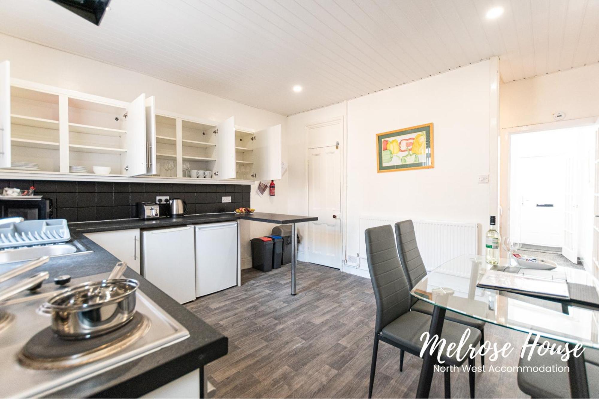 Manchester Work Stays 2Br Home With Parking & Wifi Екстер'єр фото