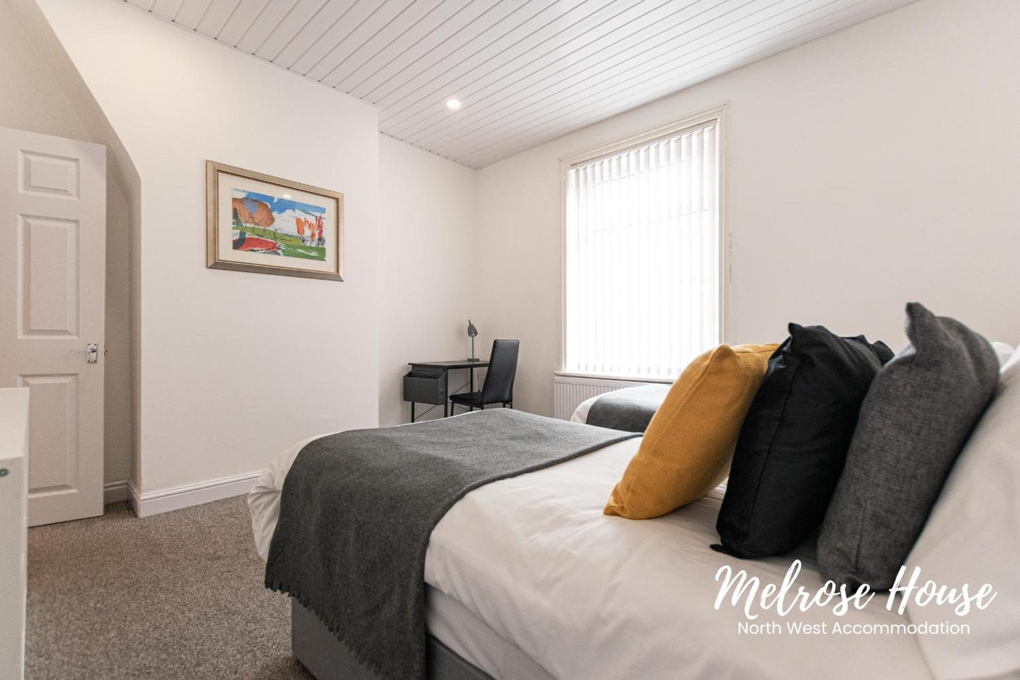 Manchester Work Stays 2Br Home With Parking & Wifi Екстер'єр фото