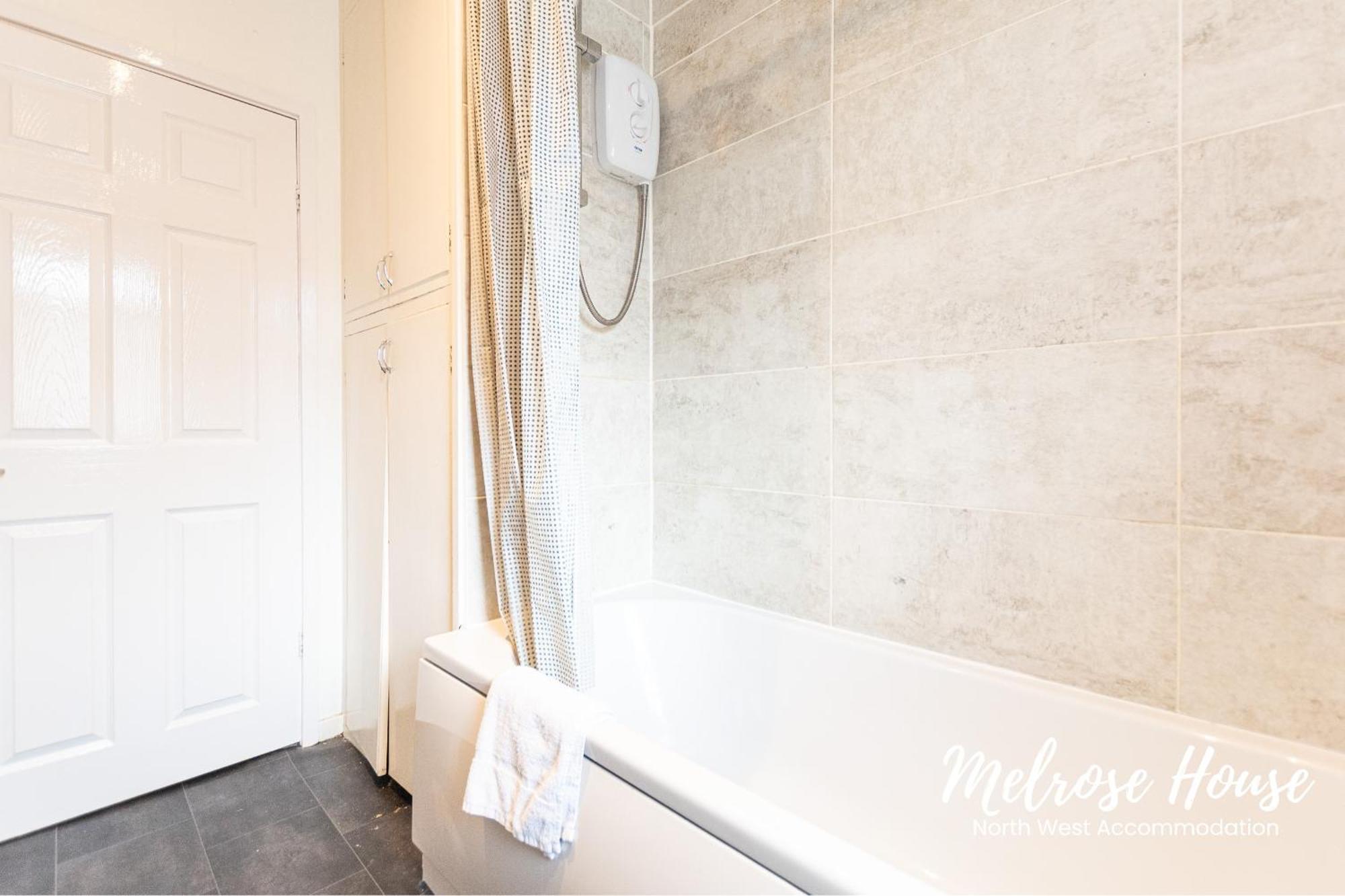 Manchester Work Stays 2Br Home With Parking & Wifi Екстер'єр фото