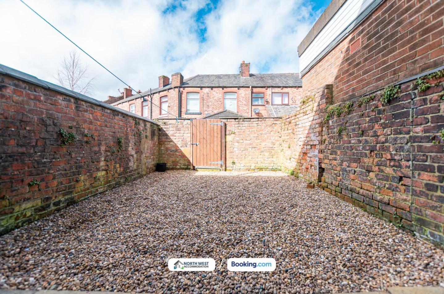 Manchester Work Stays 2Br Home With Parking & Wifi Екстер'єр фото