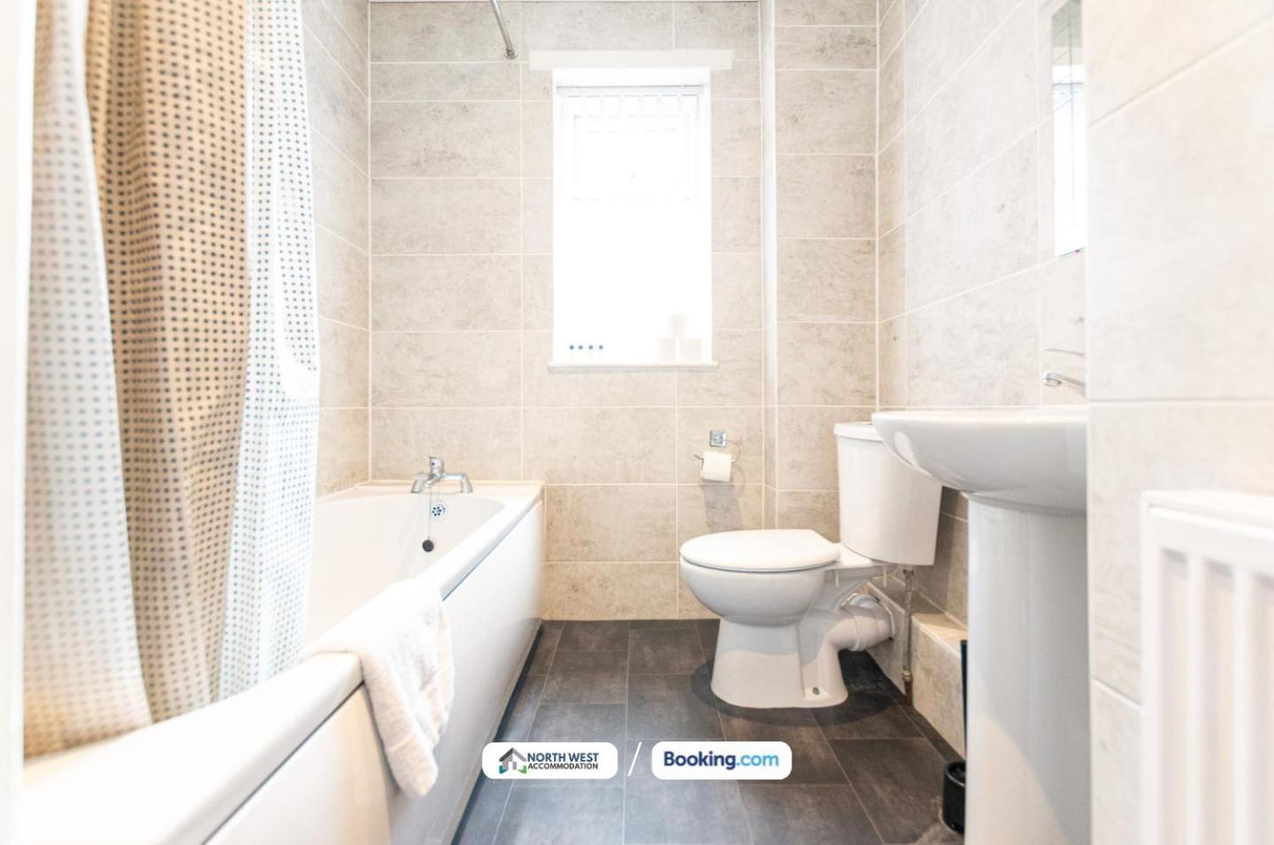 Manchester Work Stays 2Br Home With Parking & Wifi Екстер'єр фото
